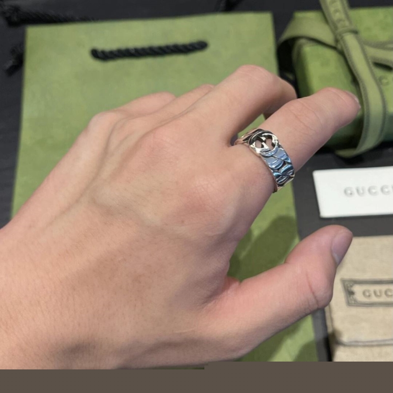 G*u*i rings
